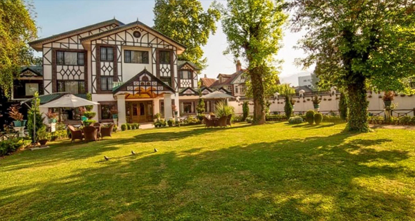 Lemon Tree Hotel Srinagar